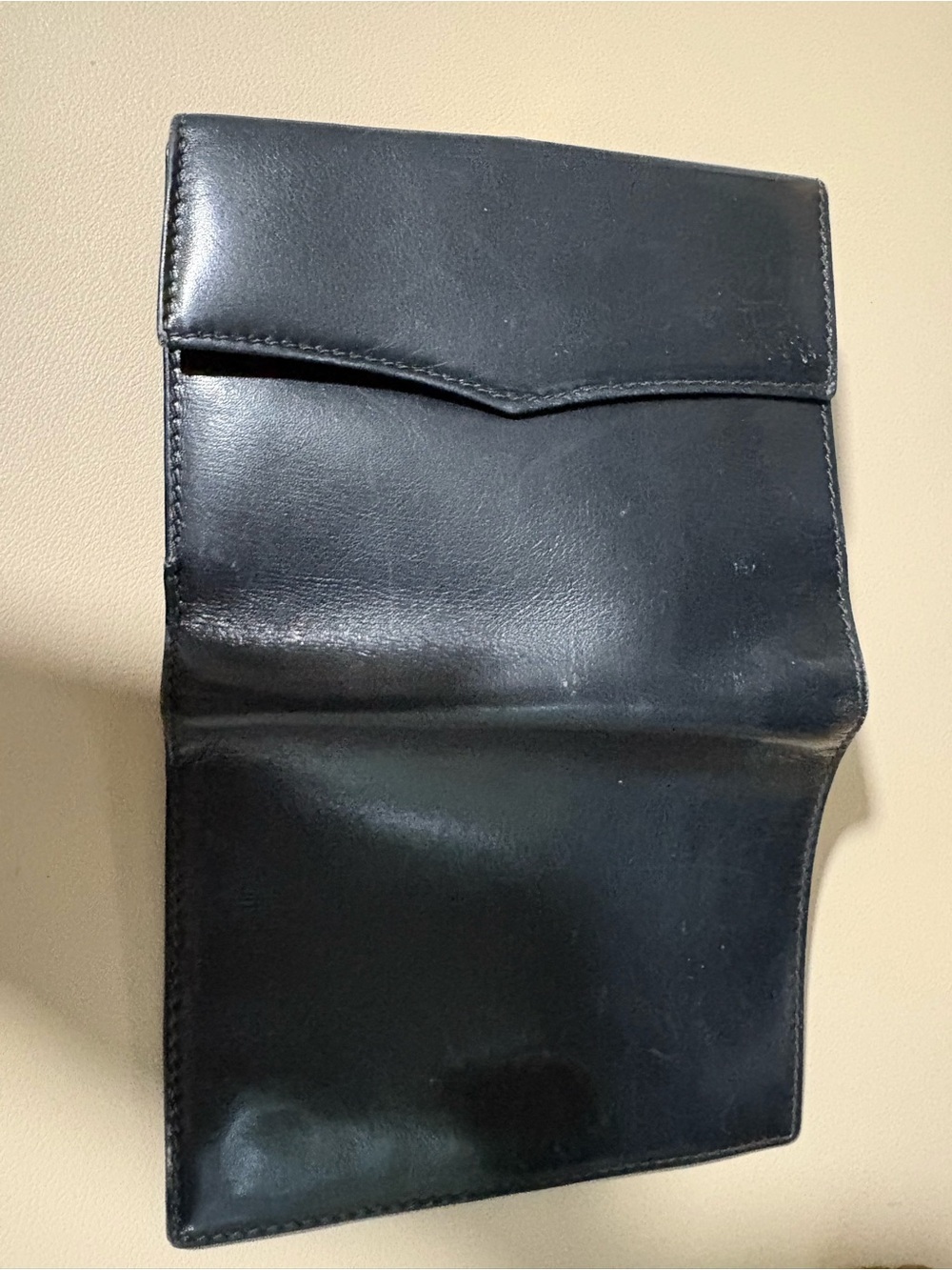 Black Leather Gucci Wallet with Gold Accent - Picture 6 of 6
